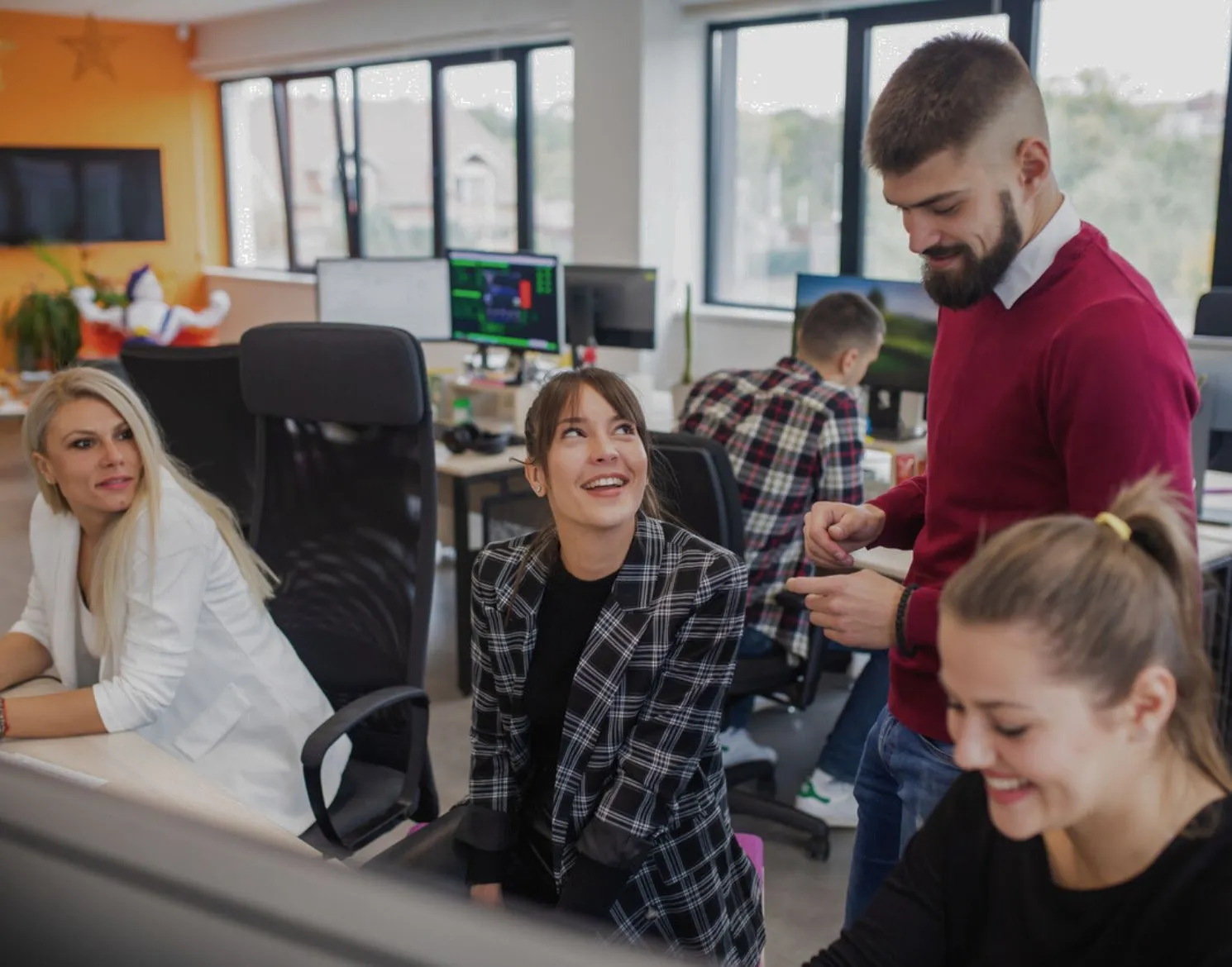 5 Benefícios-Chave do Outsourcing de Programadores de TI para o Crescimento do Seu Negócio